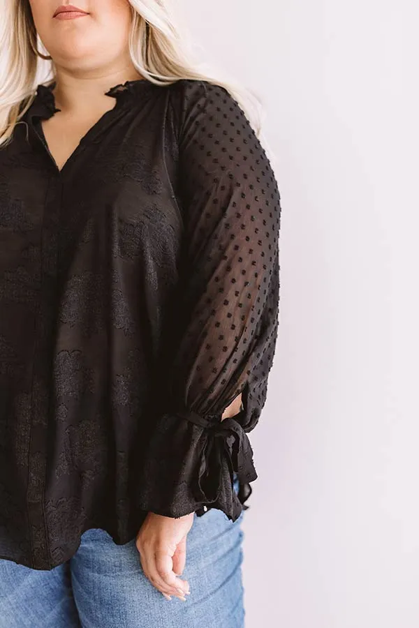 A Dozen Roses Shift Top In Black Curves